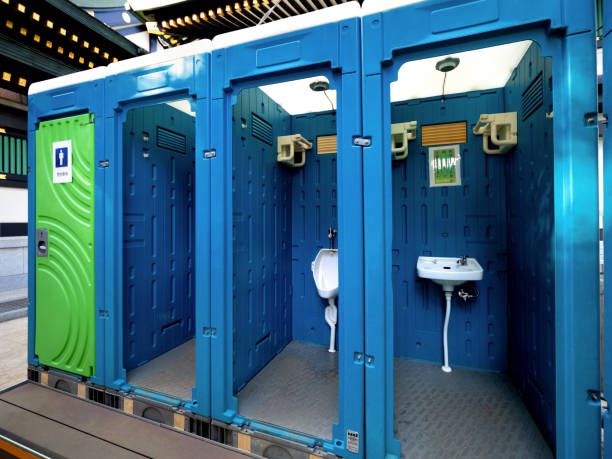 Best Portable bathroom rental  in Croswell, MI